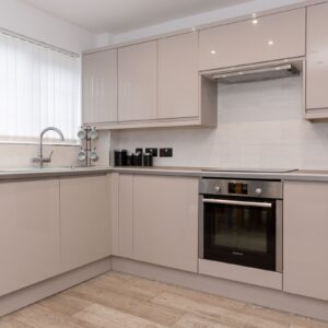 4 bed town house to rent Waterloo Avenue